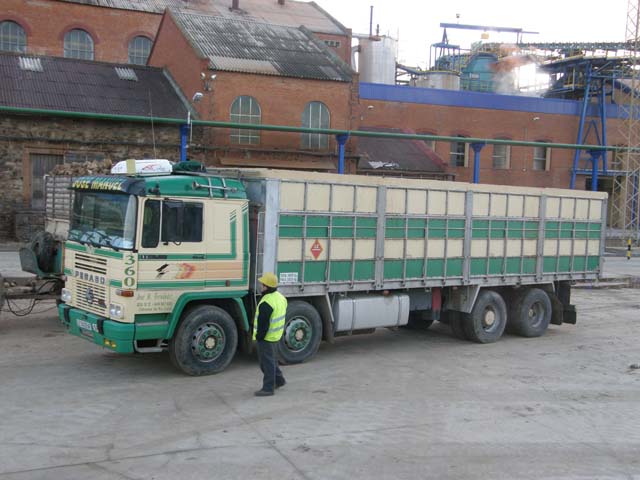 Este Pegaso Tecno 1436 fue de las últimas unidades 4 ejes y ya con el motor 360CV del Troner.